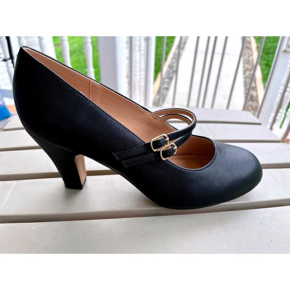 Journee Collection Windy-WD Black Mary Jane Pumps Wide Width 8.5 Vegan Leather